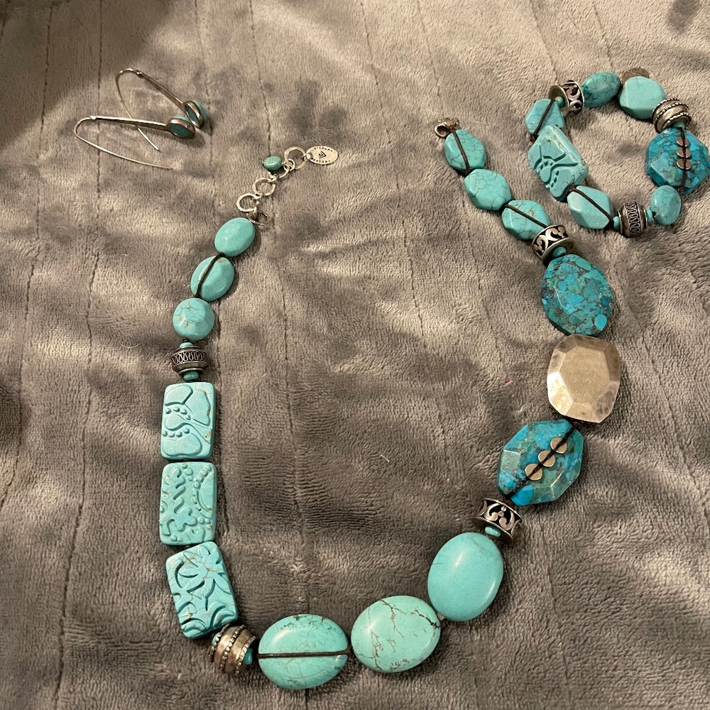 Silpada necklace earrings and bracelet never worn